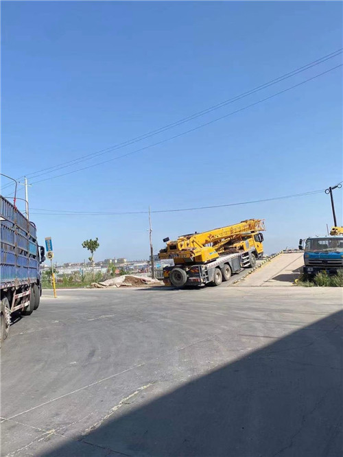 任丘市25吨吊车的租赁价格大概是多少？