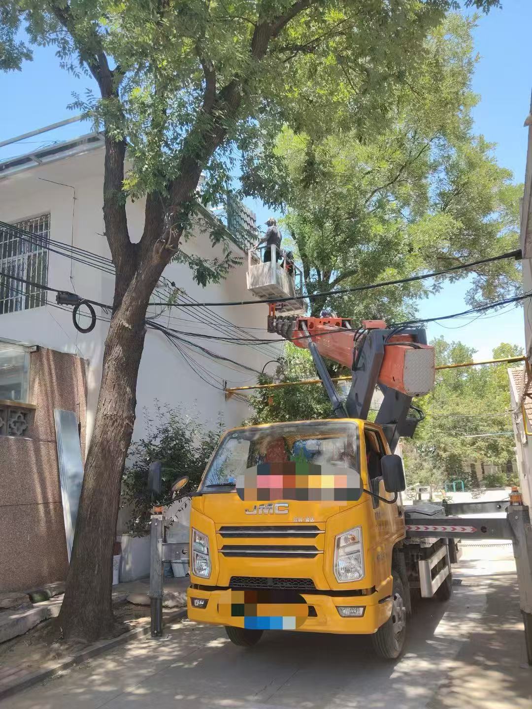 任丘市高空作业车能吊装重物吗？最大承载多少公斤？